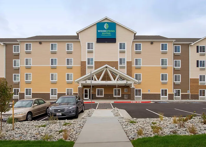 Dog friendly hotels Extended Stay America Select Suites - Colorado Springs