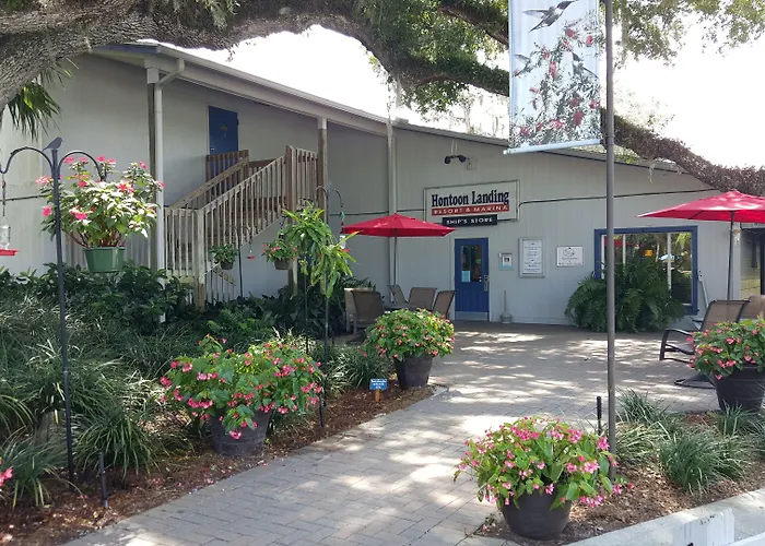 Hontoon Landing Resort & Marina