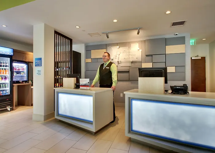 Holiday Inn Express & Suites Helen By Ihg
