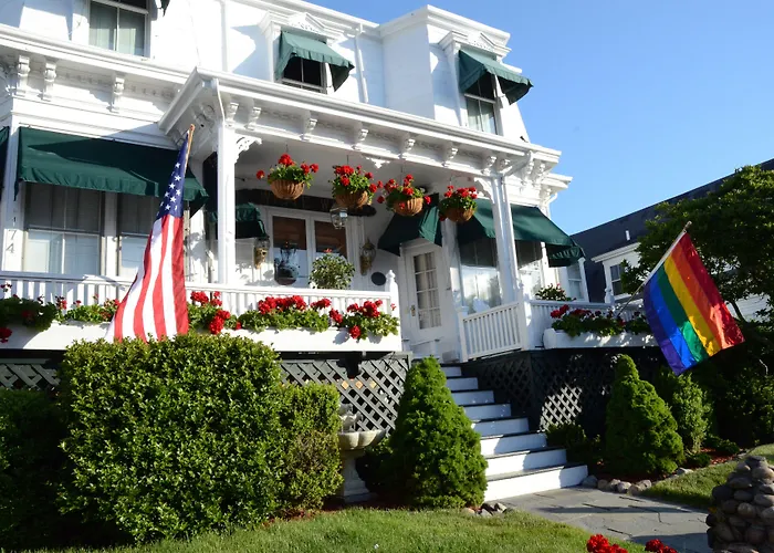 Brasswood Inn