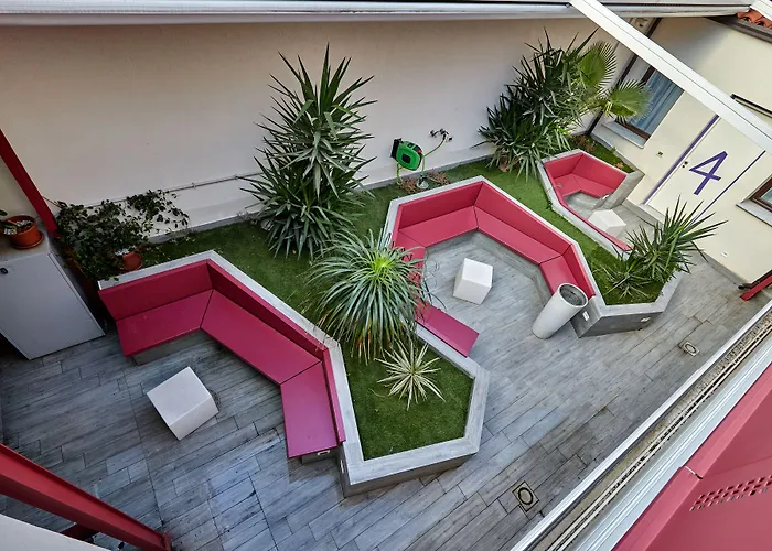 Hotel com jacuzzi: Hospitality Hotel