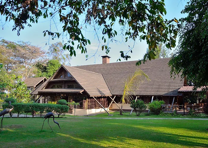 Beach hotel: Arumeru River Lodge