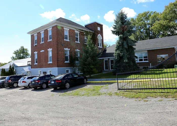 The Bloomfield Inn