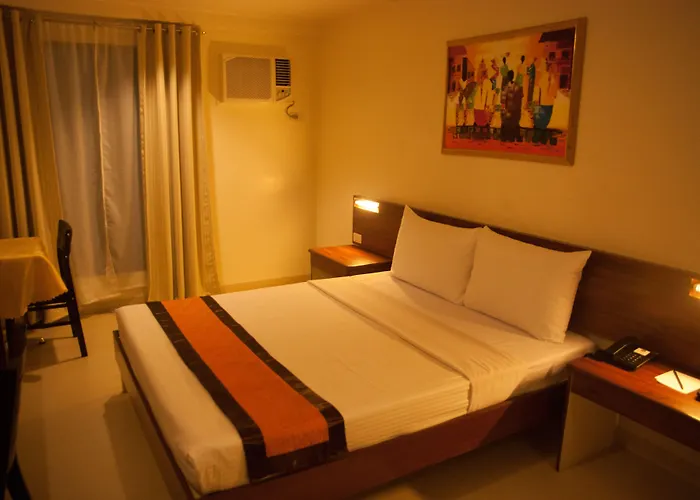 M Suites Hotel