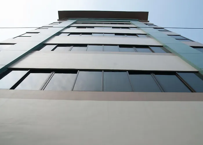 M Suites Hotel