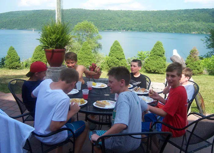 Family resorts Cobblescote On The Lake