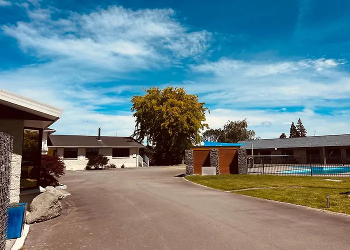 3 star hotels Cherylea