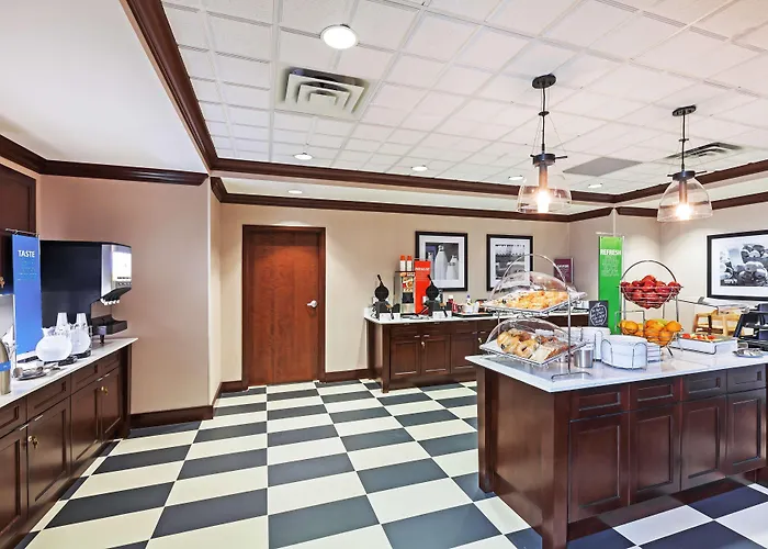 Hampton Inn & Suites Houston I-10 West Park Row, Tx