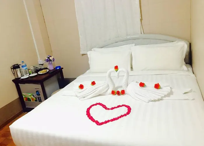 Pandora Motel