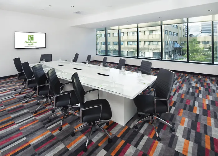 Holiday Inn & Suites - Montreal Centre-Ville Ouest By Ihg