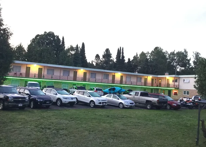 Motels Cedars
