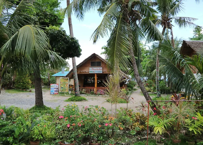 Resort: Mountain Beach Resort & Restaurant