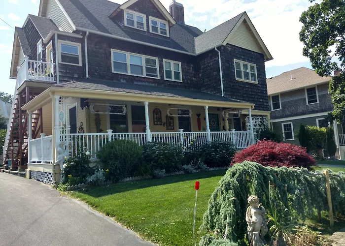 Armistead Cottage Bed & Breakfast