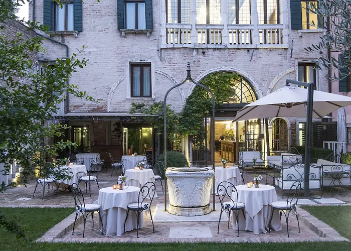 Hotel boutique Apenas: Hotel Nani Mocenigo Palace