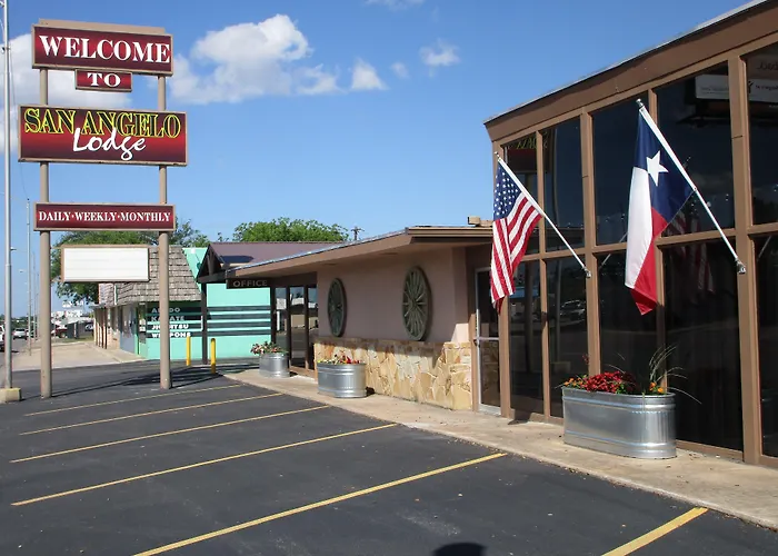 Dog friendly hotels San Angelo