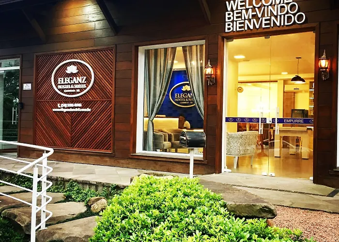 Casinha: Eleganz Hostel & Suites