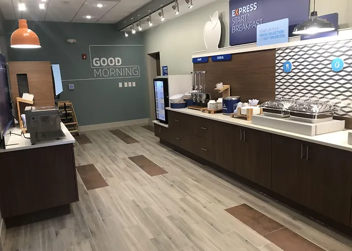 Holiday Inn Express & Suites - Summerville By Ihg