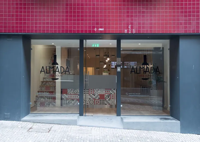 Almada Wine House - Tourism Apartments