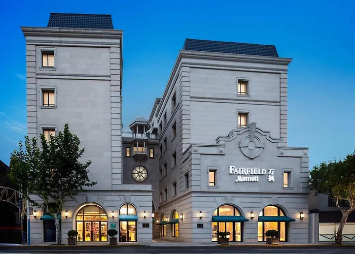 Hotels with a view Fairfield By Marriott Shanghai Jingan