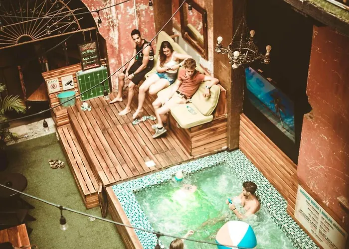 The Hostels Clock & Suites