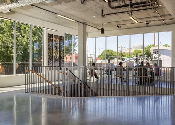 Luxury hotel only: Jupiter Next