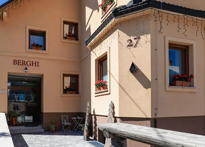 Berghi Hotel And Apartments