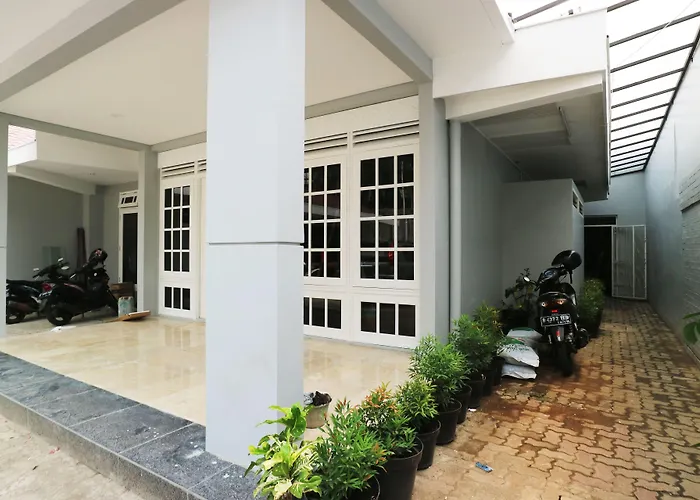 Pension Guide Mk House Tendean
