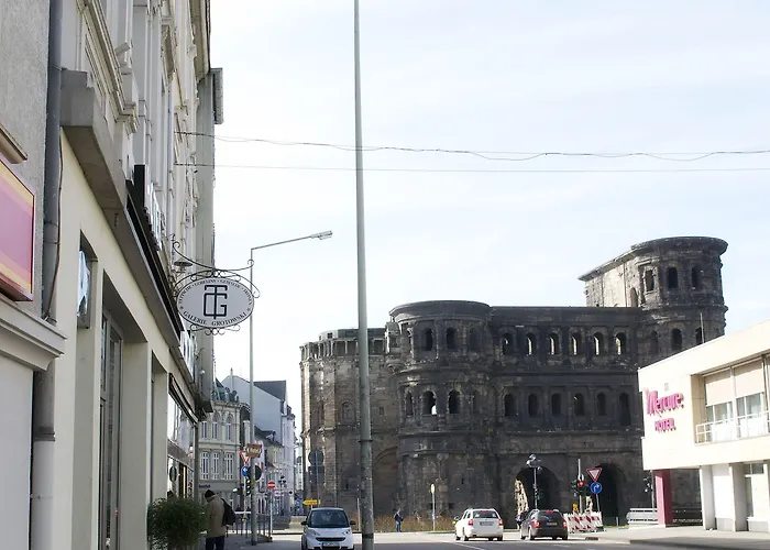 Hotel Porta Nigra