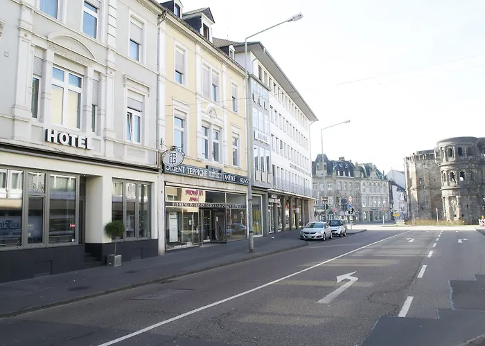 Hotel Porta Nigra