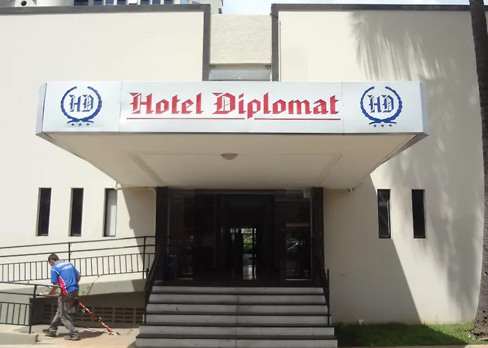 Hotel: Hotel Diplomat By Bsb Inn