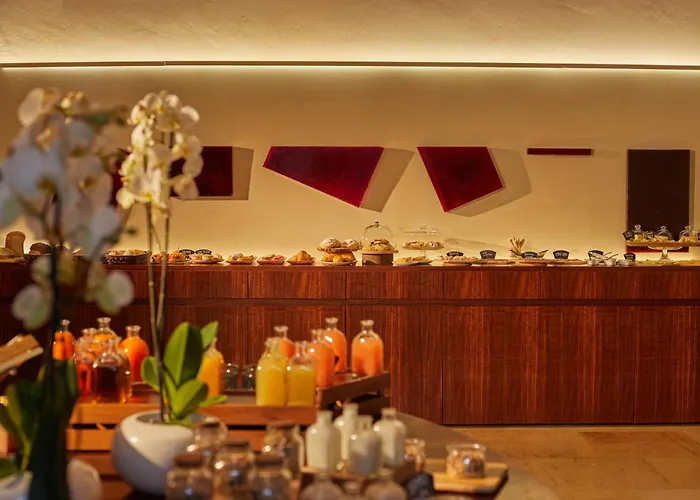 Convent De La Missio - Grand Luxury Boutique
