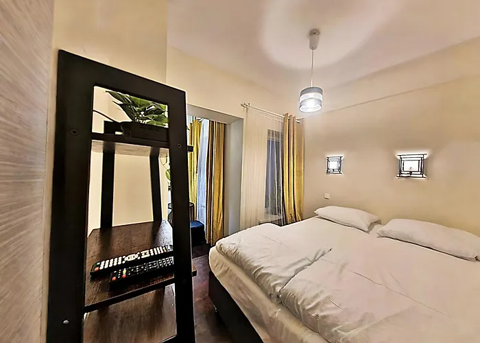 Hostel Helvetia Rooms Warsaw City Center And Old Town