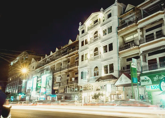 Grand Elevation Hotel