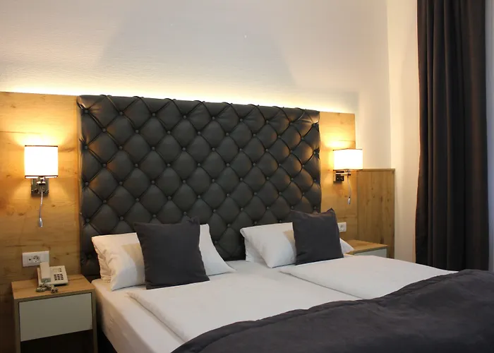 3-Sterne-Hotel: Hotel Rheinbrücke