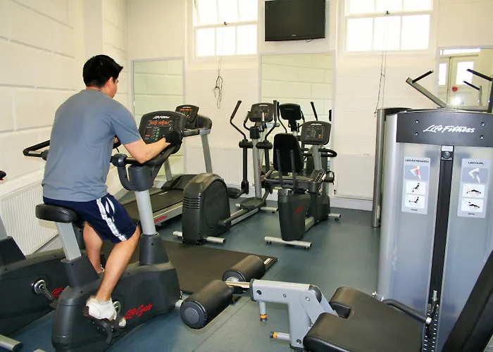 Hostel: Holland House