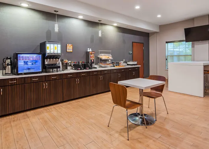Best Western Ingleside Inn & Suites