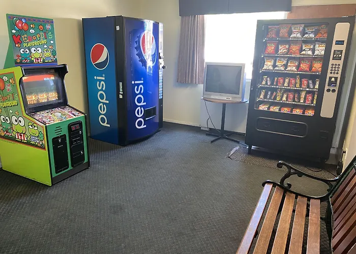 Travelodge By Wyndham Winnipeg Airport