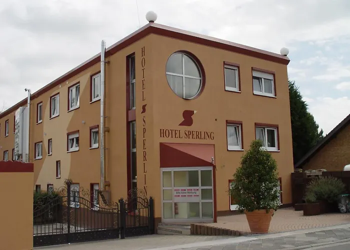 Sperling Mit E-Ladestation