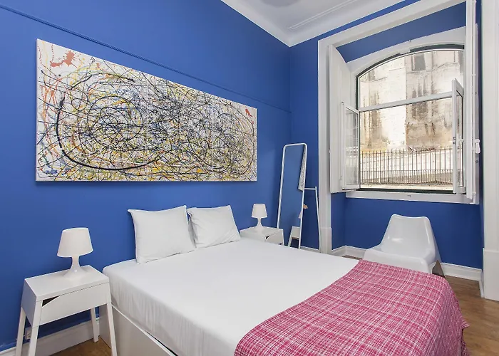 Hotel perto da faculdade: 5 Sins Chiado Hostel