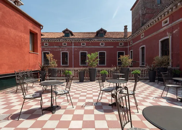 Palazzo Martinelli Dolfin