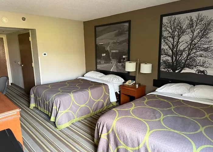 Super 8 By Wyndham Chambersburg I-81