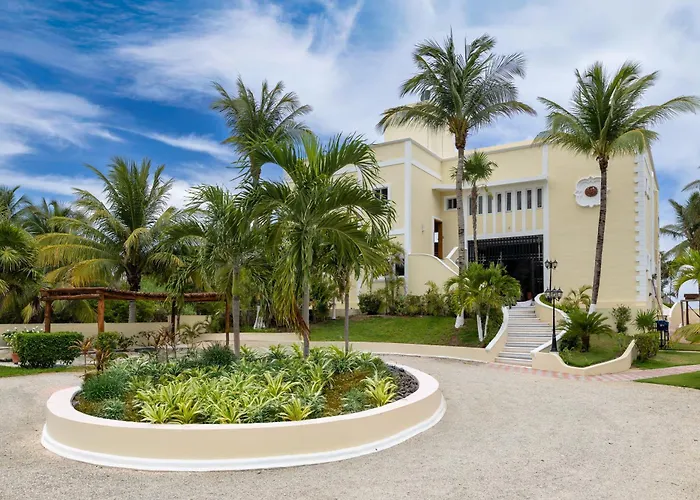 Sol Y Luna Ocean Front With Private Pool