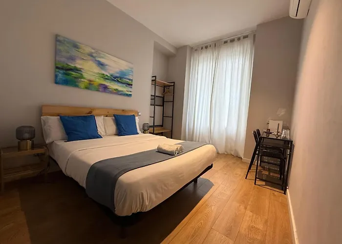 Marina Rooms