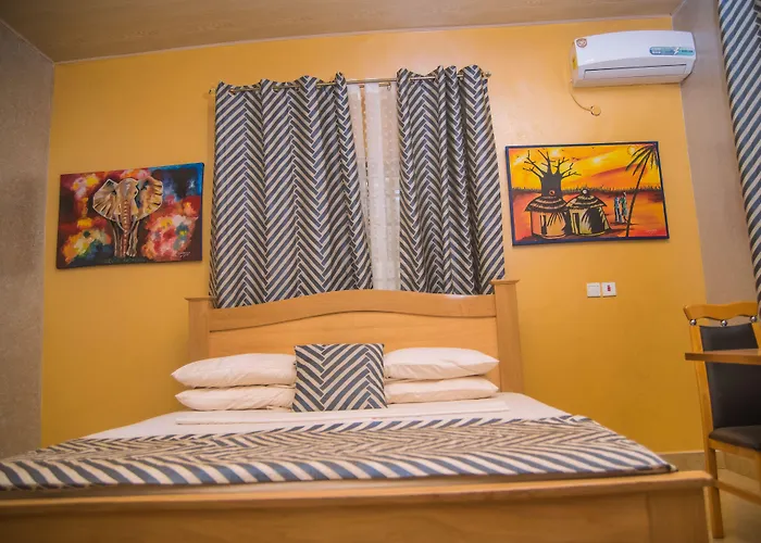 Homey Lodge
