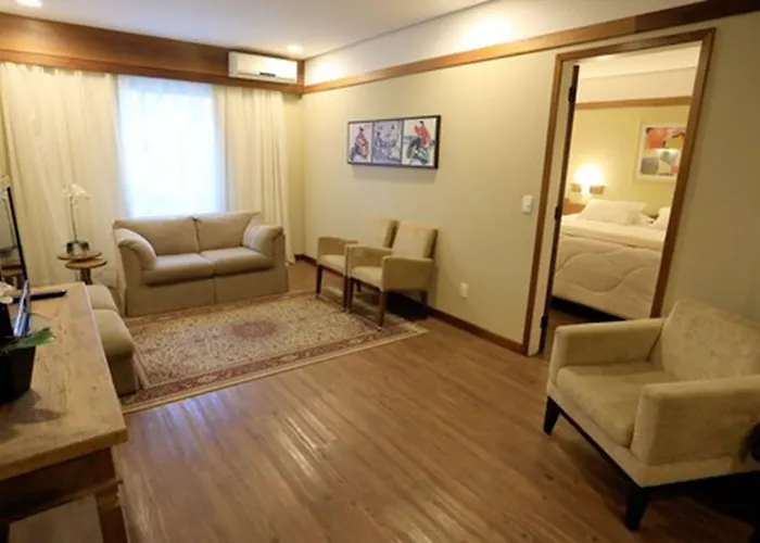 Tri Hotel
