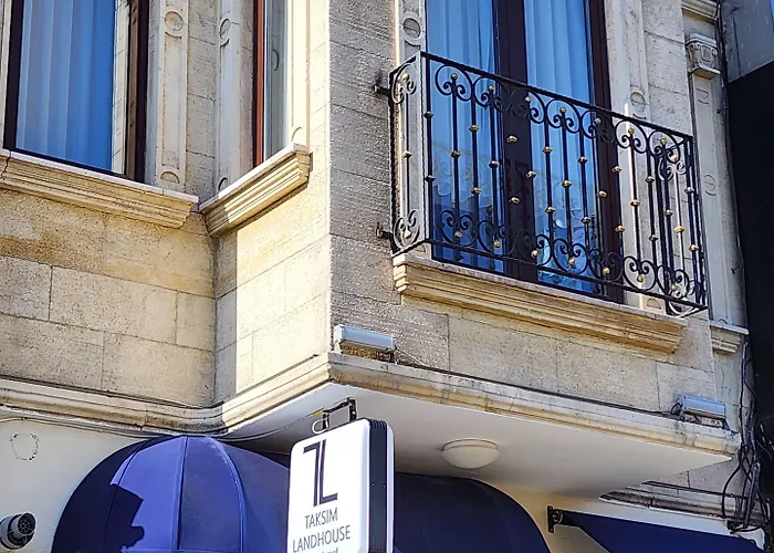 Taksim Landhouse Hotel