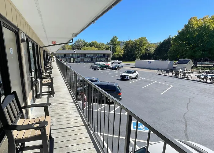 Travelodge By Wyndham Pigeon Forge Dollywood Lane