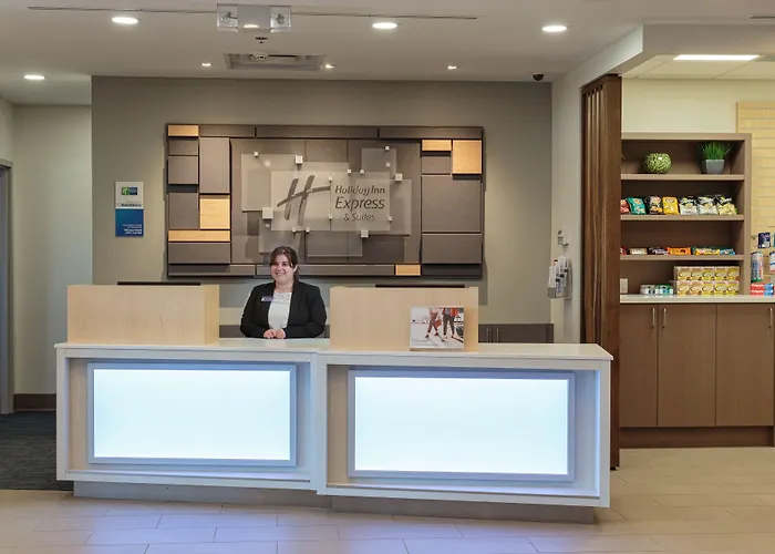 Boutique hotel only: Holiday Inn Express & Suites - Belleville By Ihg