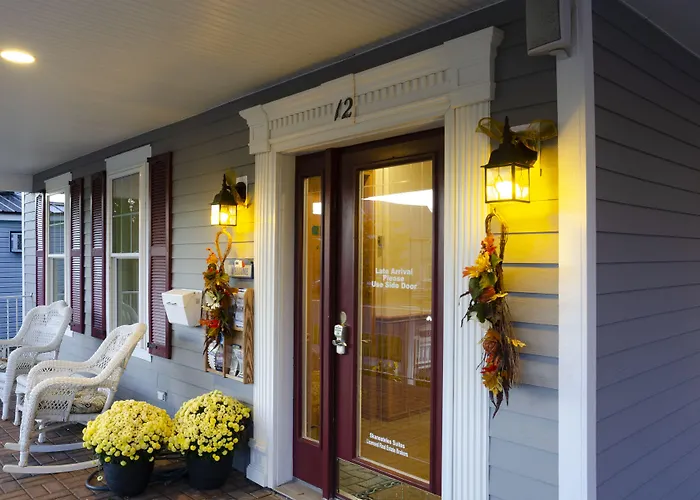 Skaneateles Boutique