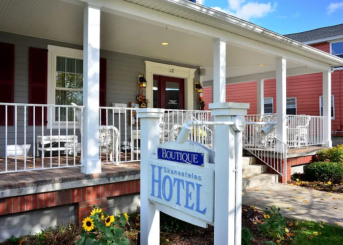 Skaneateles Boutique